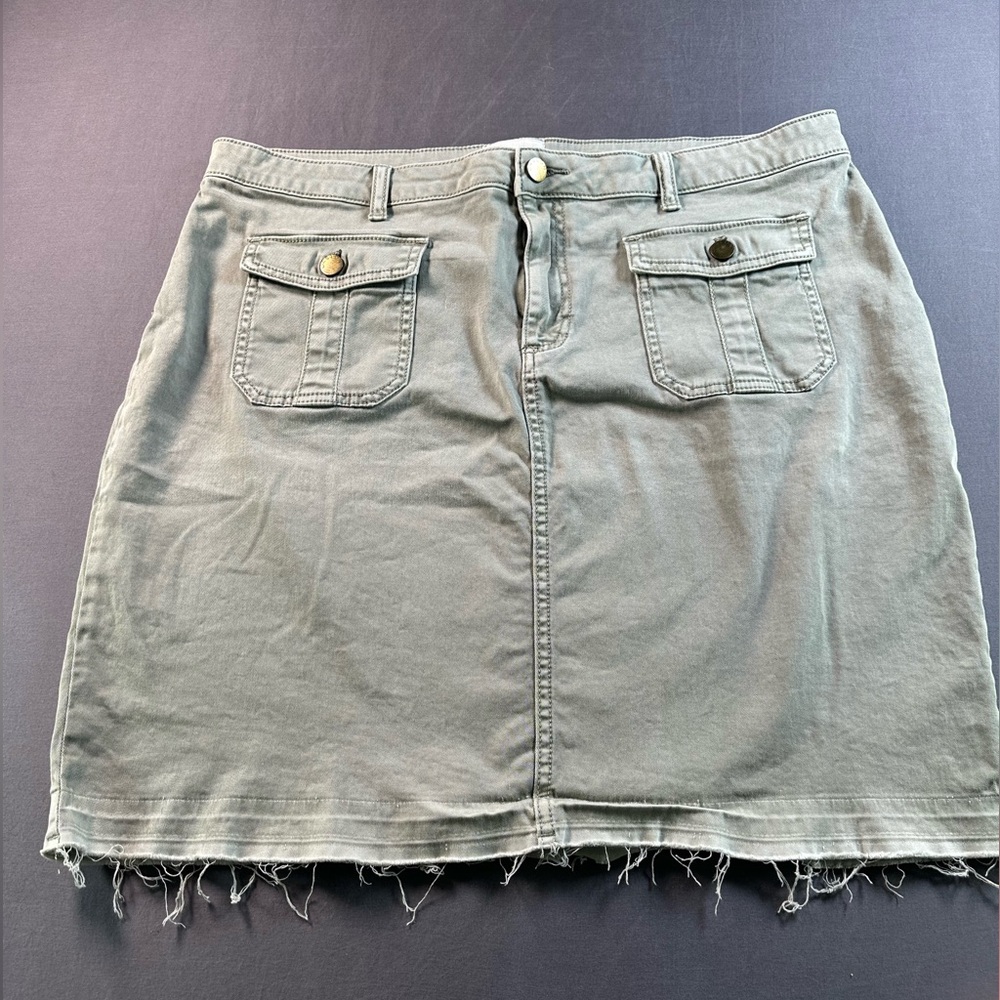 Caslon Women's Olive Green Utility Denim Jean Skirt Size 14W MIni Skirt